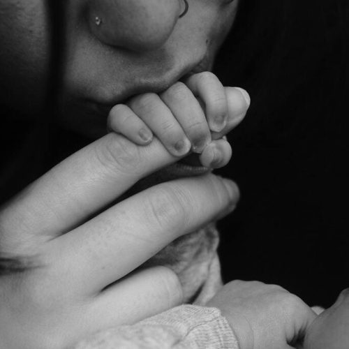 Guide to the top surrogacy agencies for United States residents